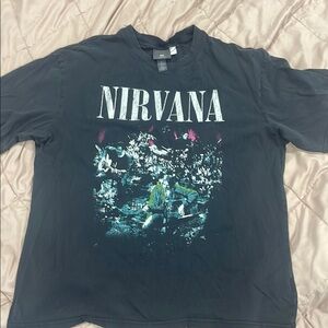 H&M Black Short Sleeve NIRVANA Graphic Tee-Loose Fit